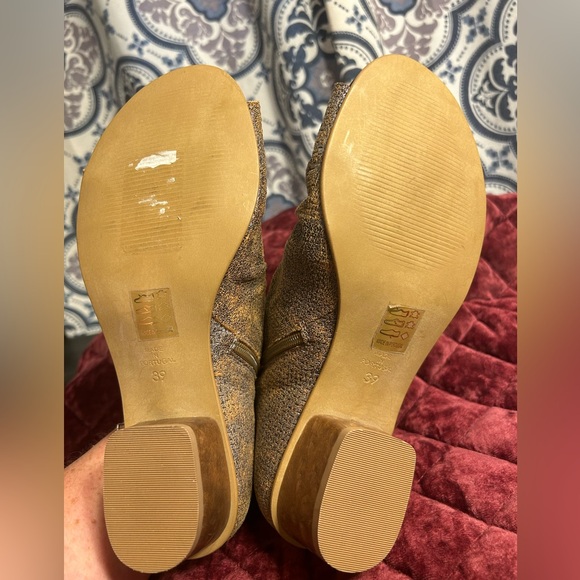 Women’s Unity in Diversity Sage Zipper Bootie Sandal tan & Black Leather size 39 - Picture 3 of 9